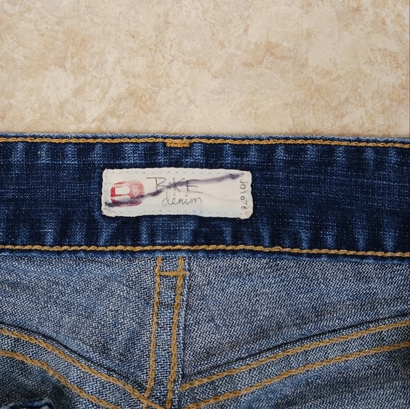 BKE Denim Culture Stretch Flare Leg Jeans Size 29x33.5 Casual Distressed - Picture 7 of 12